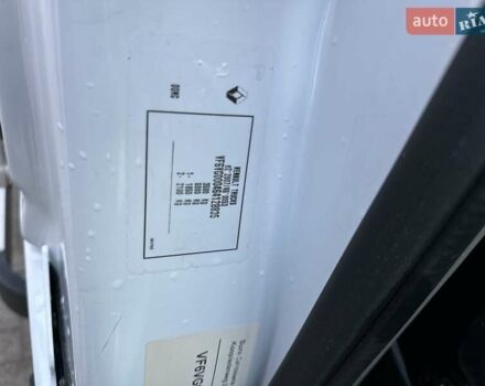 Білий Рено Мастєр, об'ємом двигуна 2.3 л та пробігом 278 тис. км за 23550 $, фото 36 на Automoto.ua