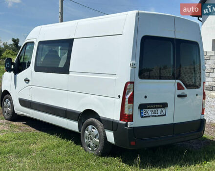 Белый Рено Мастер, объемом двигателя 2.3 л и пробегом 287 тыс. км за 17200 $, фото 9 на Automoto.ua