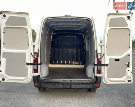 Белый Рено Мастер, объемом двигателя 2.3 л и пробегом 180 тыс. км за 18700 $, фото 38 на Automoto.ua