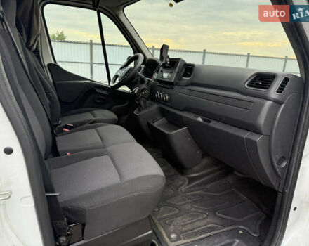 Білий Рено Мастєр, об'ємом двигуна 2.3 л та пробігом 270 тис. км за 16950 $, фото 21 на Automoto.ua