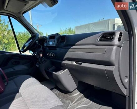 Белый Рено Мастер, объемом двигателя 2.3 л и пробегом 186 тыс. км за 19300 $, фото 14 на Automoto.ua