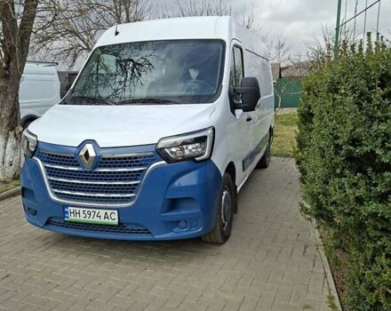 Белый Рено Мастер, объемом двигателя 2.3 л и пробегом 385 тыс. км за 19400 $, фото 3 на Automoto.ua