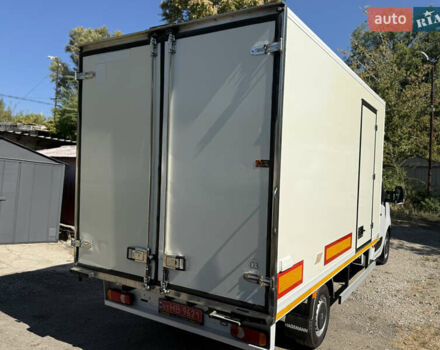 Белый Рено Мастер, объемом двигателя 0 л и пробегом 248 тыс. км за 21700 $, фото 74 на Automoto.ua