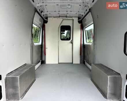 Белый Рено Мастер, объемом двигателя 2.3 л и пробегом 260 тыс. км за 17800 $, фото 17 на Automoto.ua