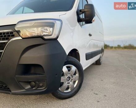 Белый Рено Мастер, объемом двигателя 2.3 л и пробегом 180 тыс. км за 18700 $, фото 14 на Automoto.ua