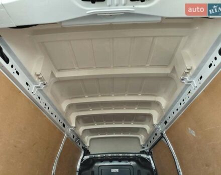 Белый Рено Мастер, объемом двигателя 2.3 л и пробегом 179 тыс. км за 19600 $, фото 26 на Automoto.ua
