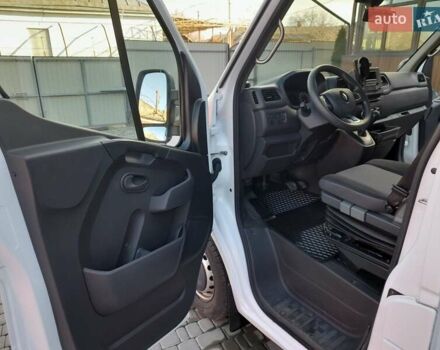 Белый Рено Мастер, объемом двигателя 2.3 л и пробегом 208 тыс. км за 19500 $, фото 14 на Automoto.ua