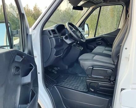 Белый Рено Мастер, объемом двигателя 2.3 л и пробегом 180 тыс. км за 18900 $, фото 23 на Automoto.ua