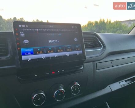 Белый Рено Мастер, объемом двигателя 2.3 л и пробегом 191 тыс. км за 18100 $, фото 19 на Automoto.ua