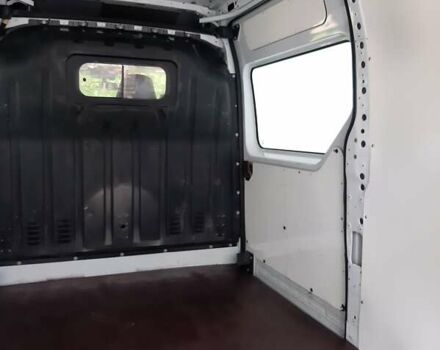 Белый Рено Мастер, объемом двигателя 2.3 л и пробегом 216 тыс. км за 18850 $, фото 35 на Automoto.ua
