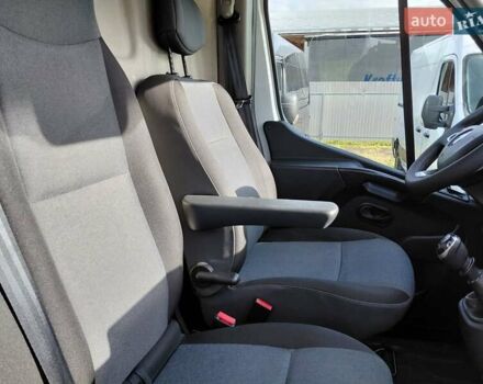 Белый Рено Мастер, объемом двигателя 2.3 л и пробегом 179 тыс. км за 19600 $, фото 41 на Automoto.ua