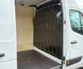 Белый Рено Мастер, объемом двигателя 2.3 л и пробегом 125 тыс. км за 19500 $, фото 12 на Automoto.ua