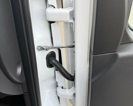 Белый Рено Мастер, объемом двигателя 2.3 л и пробегом 305 тыс. км за 18700 $, фото 29 на Automoto.ua