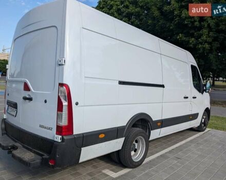 Белый Рено Мастер, объемом двигателя 2.3 л и пробегом 195 тыс. км за 23200 $, фото 3 на Automoto.ua