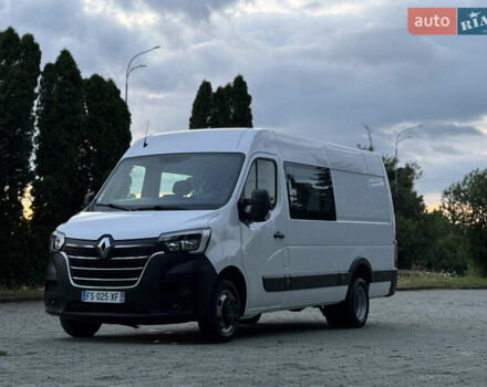 Белый Рено Мастер, объемом двигателя 2.3 л и пробегом 224 тыс. км за 26000 $, фото 2 на Automoto.ua