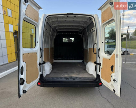 Белый Рено Мастер, объемом двигателя 2.3 л и пробегом 280 тыс. км за 17900 $, фото 51 на Automoto.ua