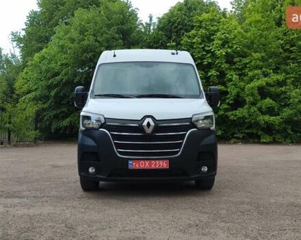 Белый Рено Мастер, объемом двигателя 2.3 л и пробегом 237 тыс. км за 17700 $, фото 1 на Automoto.ua
