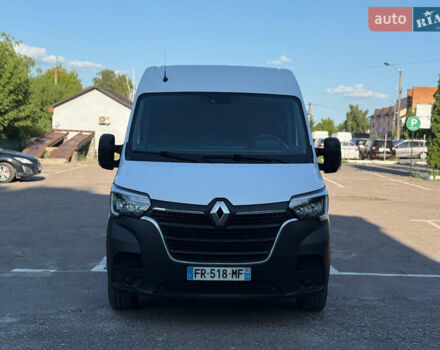 Белый Рено Мастер, объемом двигателя 2.3 л и пробегом 182 тыс. км за 22900 $, фото 2 на Automoto.ua