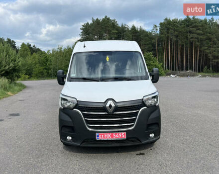 Белый Рено Мастер, объемом двигателя 2.3 л и пробегом 281 тыс. км за 18500 $, фото 1 на Automoto.ua