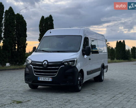 Белый Рено Мастер, объемом двигателя 2.3 л и пробегом 224 тыс. км за 26000 $, фото 4 на Automoto.ua