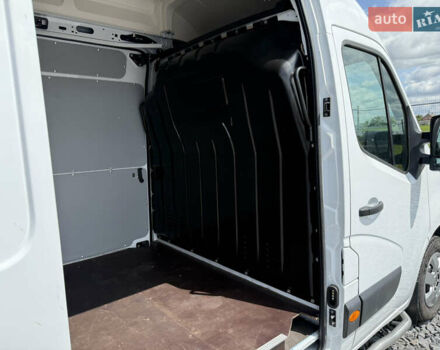 Белый Рено Мастер, объемом двигателя 2.3 л и пробегом 110 тыс. км за 23999 $, фото 11 на Automoto.ua
