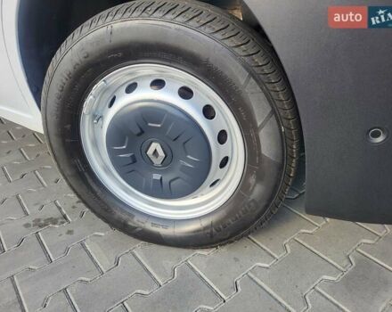 Белый Рено Мастер, объемом двигателя 2.3 л и пробегом 275 тыс. км за 21900 $, фото 19 на Automoto.ua