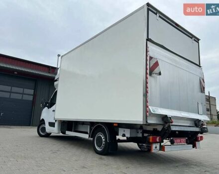 Белый Рено Мастер, объемом двигателя 2.3 л и пробегом 325 тыс. км за 25999 $, фото 11 на Automoto.ua
