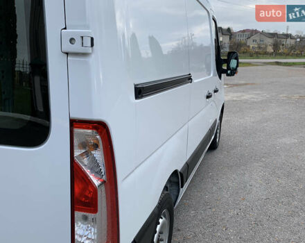 Белый Рено Мастер, объемом двигателя 2.3 л и пробегом 242 тыс. км за 16800 $, фото 13 на Automoto.ua
