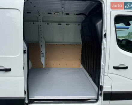 Белый Рено Мастер, объемом двигателя 2.3 л и пробегом 154 тыс. км за 17800 $, фото 12 на Automoto.ua