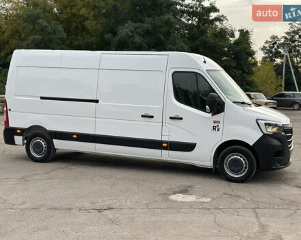 Белый Рено Мастер, объемом двигателя 2.3 л и пробегом 175 тыс. км за 19700 $, фото 5 на Automoto.ua