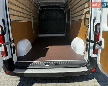 Белый Рено Мастер, объемом двигателя 2.3 л и пробегом 225 тыс. км за 23750 $, фото 104 на Automoto.ua