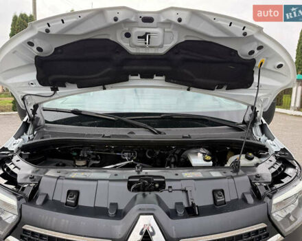 Белый Рено Мастер, объемом двигателя 2.3 л и пробегом 138 тыс. км за 25800 $, фото 58 на Automoto.ua