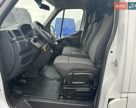 Белый Рено Мастер, объемом двигателя 2.3 л и пробегом 176 тыс. км за 19500 $, фото 12 на Automoto.ua