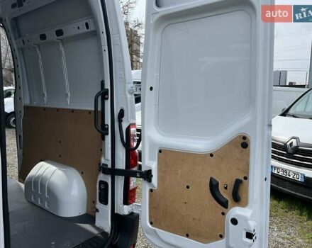 Белый Рено Мастер, объемом двигателя 2.3 л и пробегом 136 тыс. км за 20999 $, фото 26 на Automoto.ua