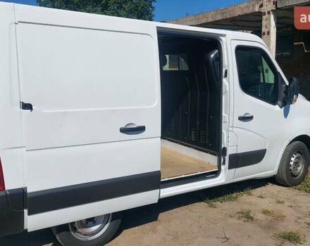 Белый Рено Мастер, объемом двигателя 2.3 л и пробегом 230 тыс. км за 16500 $, фото 3 на Automoto.ua