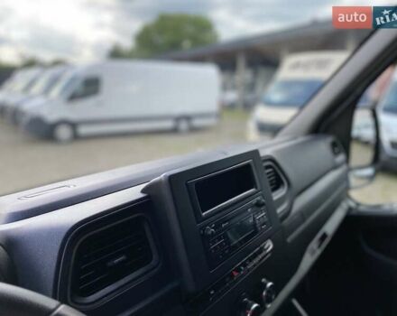 Білий Рено Мастєр, об'ємом двигуна 2.3 л та пробігом 151 тис. км за 18650 $, фото 48 на Automoto.ua