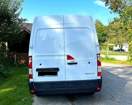 Белый Рено Мастер, объемом двигателя 2.3 л и пробегом 57 тыс. км за 21900 $, фото 1 на Automoto.ua