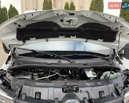 Белый Рено Мастер, объемом двигателя 2.3 л и пробегом 242 тыс. км за 16800 $, фото 47 на Automoto.ua