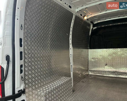 Белый Рено Мастер, объемом двигателя 2.3 л и пробегом 171 тыс. км за 18800 $, фото 31 на Automoto.ua