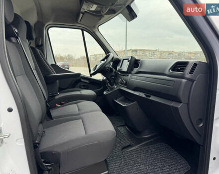 Белый Рено Мастер, объемом двигателя 2.3 л и пробегом 112 тыс. км за 21900 $, фото 88 на Automoto.ua