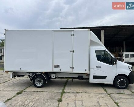 Белый Рено Мастер, объемом двигателя 2.3 л и пробегом 373 тыс. км за 24500 $, фото 1 на Automoto.ua