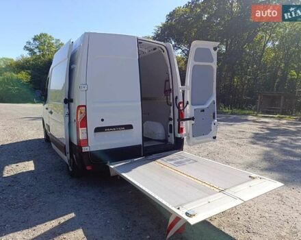 Белый Рено Мастер, объемом двигателя 2.3 л и пробегом 245 тыс. км за 18800 $, фото 27 на Automoto.ua