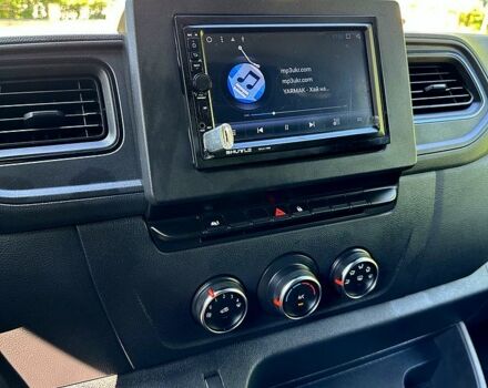 Белый Рено Мастер, объемом двигателя 2.3 л и пробегом 57 тыс. км за 21900 $, фото 8 на Automoto.ua