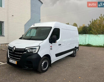 Белый Рено Мастер, объемом двигателя 2.3 л и пробегом 171 тыс. км за 18800 $, фото 2 на Automoto.ua