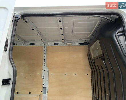 Белый Рено Мастер, объемом двигателя 2.3 л и пробегом 242 тыс. км за 16800 $, фото 18 на Automoto.ua