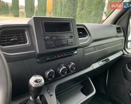 Белый Рено Мастер, объемом двигателя 2.3 л и пробегом 242 тыс. км за 16800 $, фото 38 на Automoto.ua