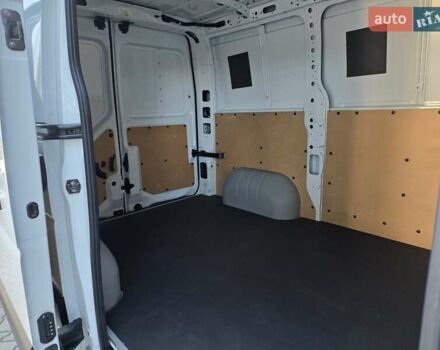 Белый Рено Мастер, объемом двигателя 2.3 л и пробегом 229 тыс. км за 19000 $, фото 28 на Automoto.ua