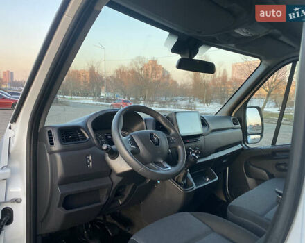 Белый Рено Мастер, объемом двигателя 2.3 л и пробегом 235 тыс. км за 21999 $, фото 45 на Automoto.ua