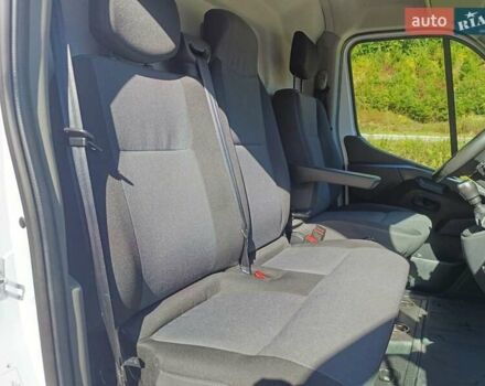 Белый Рено Мастер, объемом двигателя 2.3 л и пробегом 245 тыс. км за 18800 $, фото 22 на Automoto.ua