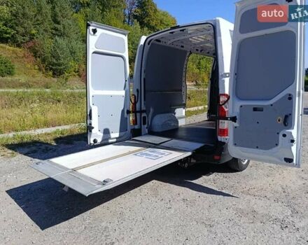 Белый Рено Мастер, объемом двигателя 2.3 л и пробегом 245 тыс. км за 18800 $, фото 29 на Automoto.ua